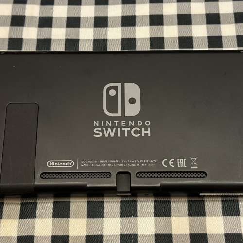 Switch 1任天堂遊戲機套裝 漆蛋特別版本 行貨 95%新 非常少用和新淨 只有輕微使用...