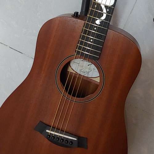Baby Taylor BT2 (With Pickup)
