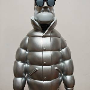 [限量版] Moncler x Krink 2017 Mr. Moncler 19吋藝術公仔 (銀色)