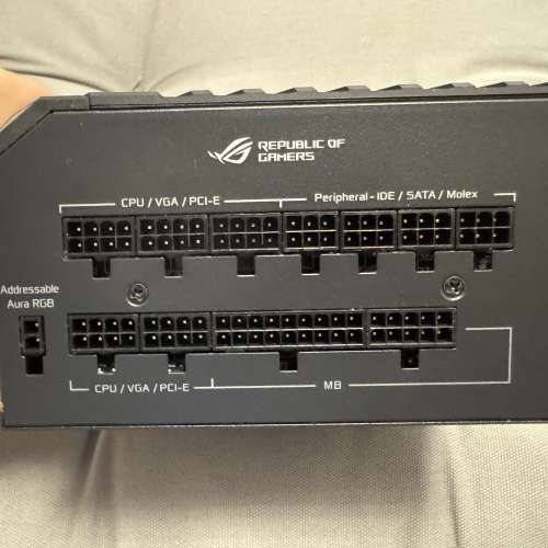 ROG THOR 850W Platinum OLED 電源供應器