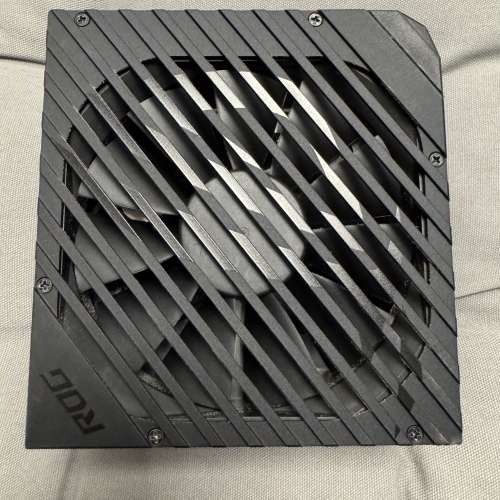 ROG THOR 850W Platinum OLED 電源供應器
