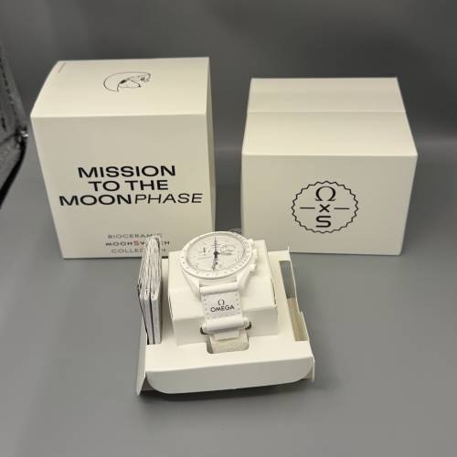 MISSION TO THE MOONPHASE白色