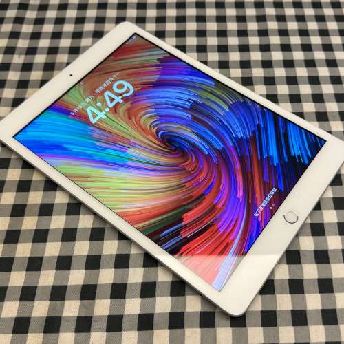 Apple iPad 8 32G WIFI 平板電腦 行貨 99%新 非常少用和新淨 全新一樣 電量和操作全...