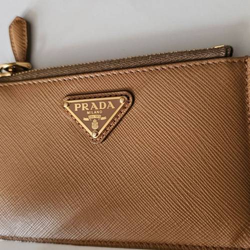 PRADA 卡包