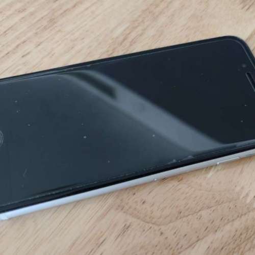 iPhone SE (第二代）128 GB 電池健康狀 94%