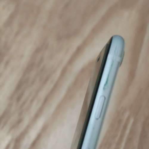 iPhone SE (第二代）128 GB 電池健康狀 94%