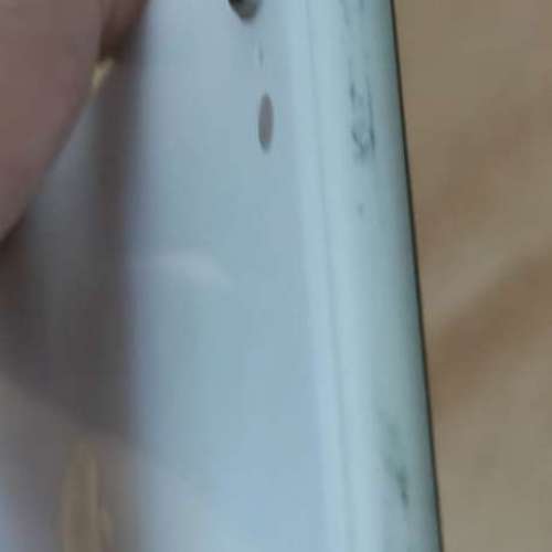 iPhone SE (第二代）128 GB 電池健康狀 94%
