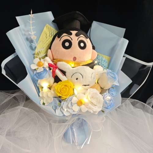 睇下文&middot;文盲勿擾&middot;不轉wtsapp✨蠟筆小新畢業公仔 蠟筆小新與小白畢業花束 Crayon ...