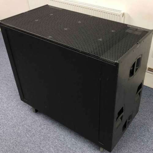 D&B b22 subwoofer 一隻