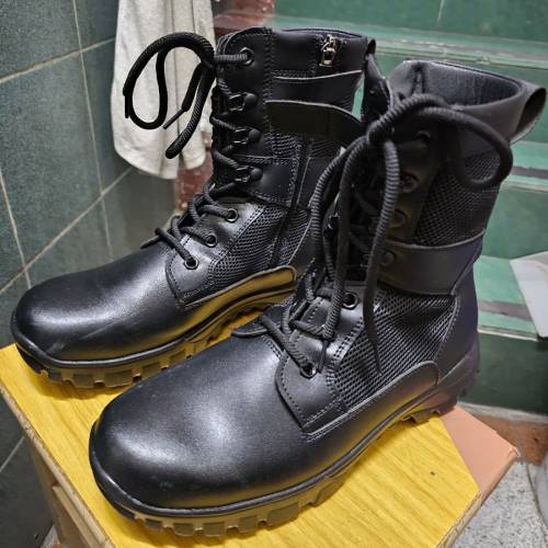 全新防水真皮革軍靴