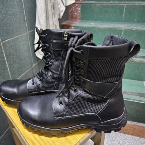 全新防水真皮革軍靴