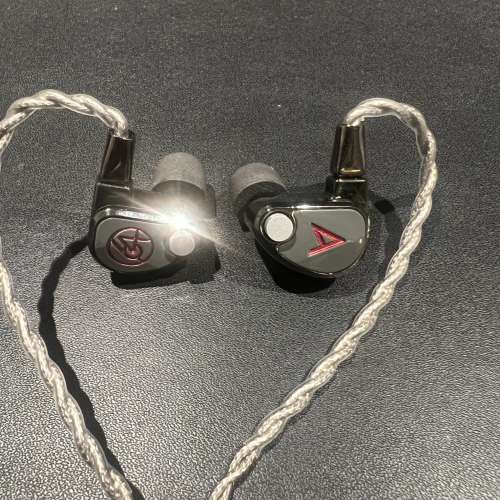64 audio x AK XIO 有保至27年1月