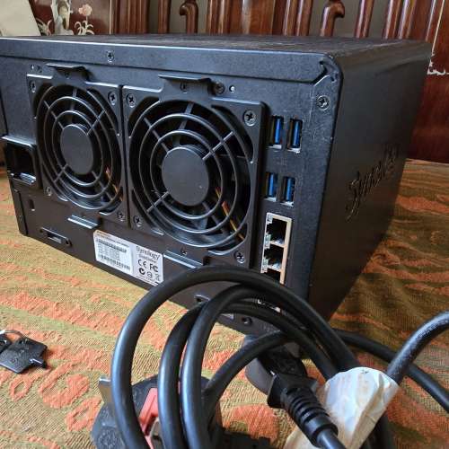 Synology DiskStation DS-1515+ 5Bay NAS