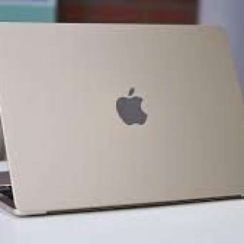 MacBook Air M2 16+512 國行版 星光色
