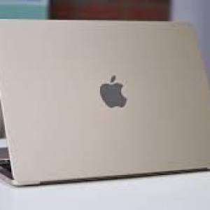 MacBook Air M2 16+512 國行版 星光色