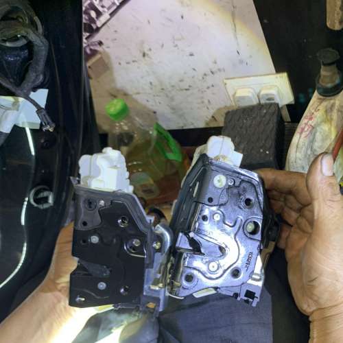 修理 車門玻璃機  車門鎖 車窗 不能關 benz bmw audi vw mini volvo land rover