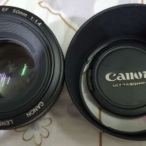 Canon EF 50mm f/1.4 USM lens