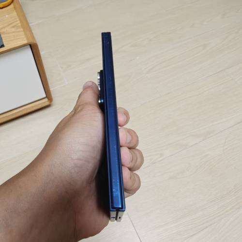 Samsung Galaxy z fold 7 1tb藍色 有花，100％正常