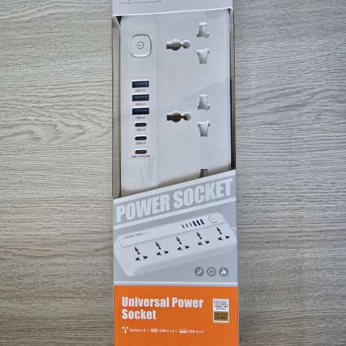 Ldnio 英式插頭五口通用拖板連type a and type c 各 x3, pd有20W, 有fuse.