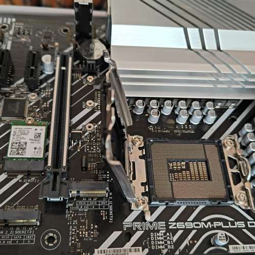 ASUS  Z690M-PLUS D4 Micro ATX主板 (正版Window11Home) Socket 1700 **注意描述**