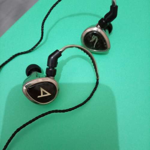 jh audio layla ii