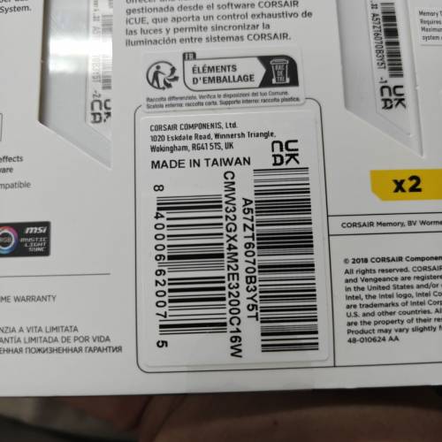 Corsair Vengeance RGB PRO DDR4 3200 C16 32GB (2 X 16GB) 白色