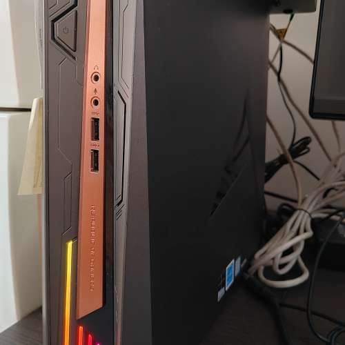 ROG GR8II-T042Z Mini PC i7-7700/256G/16G/GTX1060 +DELL U 34190W MON