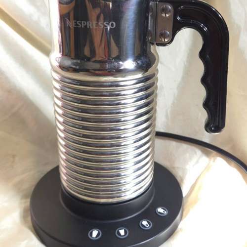 Nespresso Aeroccino 4 奶泡機 凹左 全正常