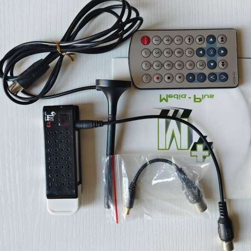 Galaxy  Media-Plus ,   USB DMB-TH  高清手指  TV stick, 有碟, 天線, remote和插線
