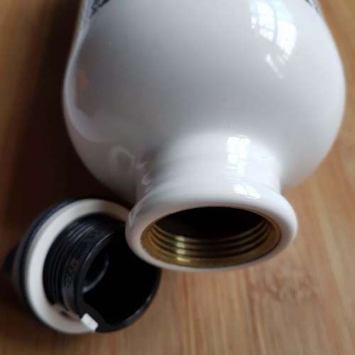 全新 🇨🇭 瑞士製造 Sigg❌Hello Kitty ( 特別版 ) Pepita Diva 鋁製水瓶，0.6L No...