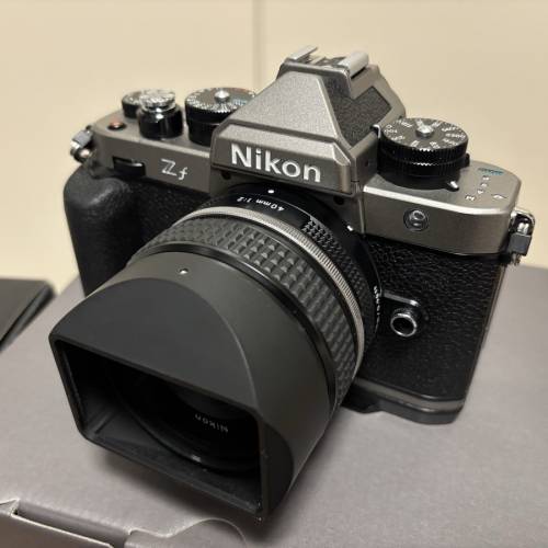 Nikon ZF + 40mm SE kit