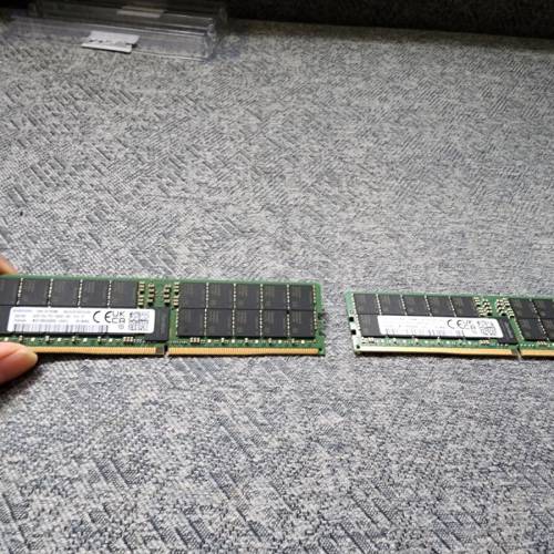 Samsung 三星 DDR5 4800 64GB ECC R-DIMM 伺服器記憶體 x2