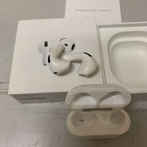 98%New Apple AirPods 4 MXP63 保到5-11-2026
