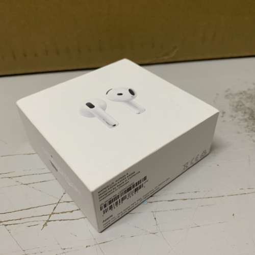 98%New Apple AirPods 4 MXP63 保到5-11-2026