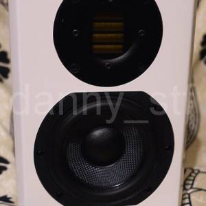 一個 ADAM ARTist 3 白色 主動式 內置DAC 監聽喇叭 有源音箱 Monitior