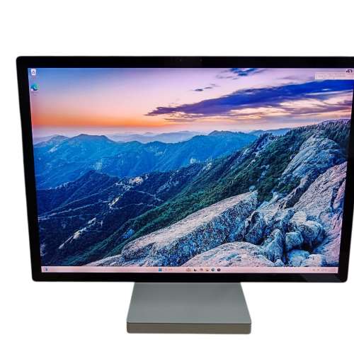 Microsoft Surface Studio 1707  28" Touch Screen 輕觸式螢幕 all in one