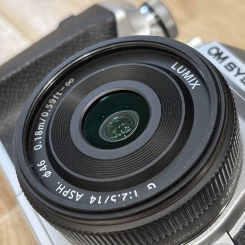 OM-5 (mark 1) + Lumix  14mm  F2.5 + DMW-GFC1 廣角套裝
