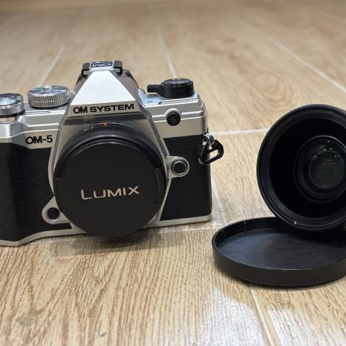 OM-5 (mark 1) + Lumix  14mm  F2.5 + DMW-GFC1 廣角套裝