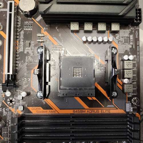 Gigabyte B450M AORUS ELITE AM4 主機板