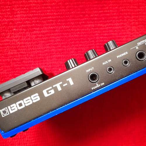 BOSS GT1 Multi-Effects 電結他綜合效果器 老牌皇者 極新
