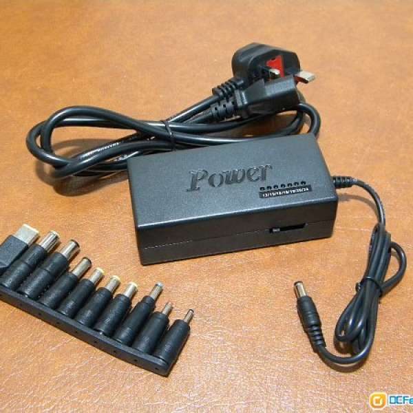 萬用手提電腦電源適配器 notebook 火牛 插頭齊全 輸出電壓可調