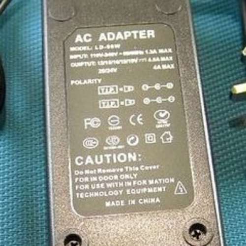 萬用手提電腦電源適配器 notebook 火牛 插頭齊全 輸出電壓可調