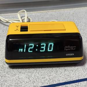 極新 Citizen 星晨 懷舊 昭和時計 電子鐘 送變壓器