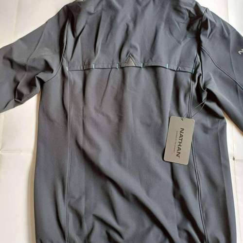 🇺🇸 美國 Nathan Sports Tour 防風外套黑色 細碼