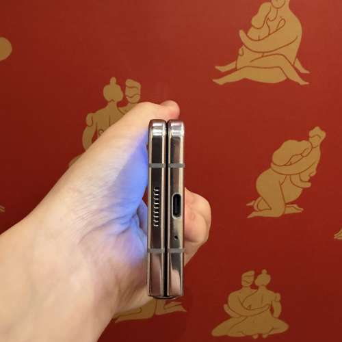 99新全網最平🔥Samsung galaxy fold 5 12+1Tb 雙卡esim藍色可換iphone/ipad