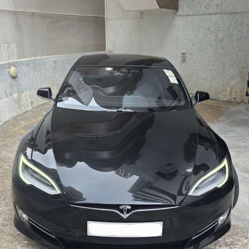 Tesla Model S P90D