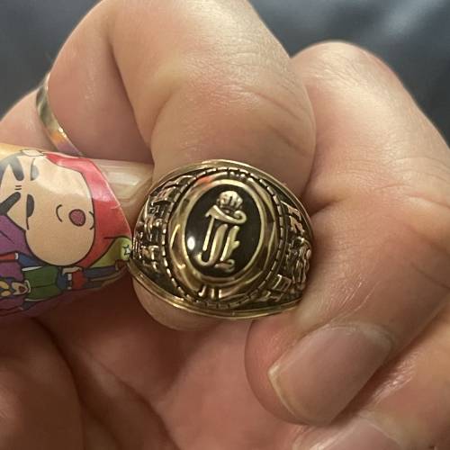 10K 黃金 SCHOOL RING 約17圈 $5500