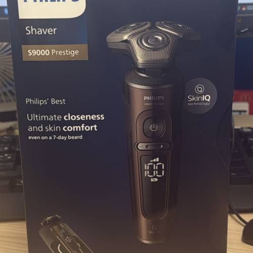全新 Philips S9000 Prestige 電鬚刨