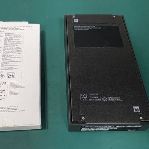 全新未開 Samsung Galaxy S25 Ultra 手機 512GB 白色 及原廠保護殼