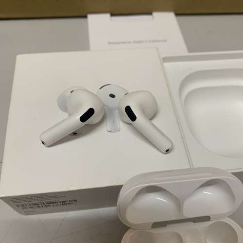 99%New Apple AirPods 4 MXP63 保到5-11-2026